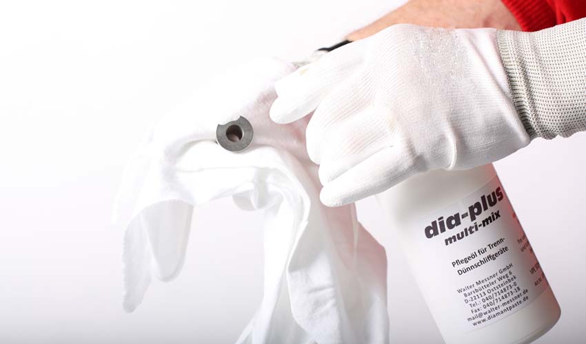 dia-plus multi-mix ist ein universelles Produkt, das in der Werkstatt, im Haushalt und im Hobbybereich Anwendung findet: es löst, reinigt ...